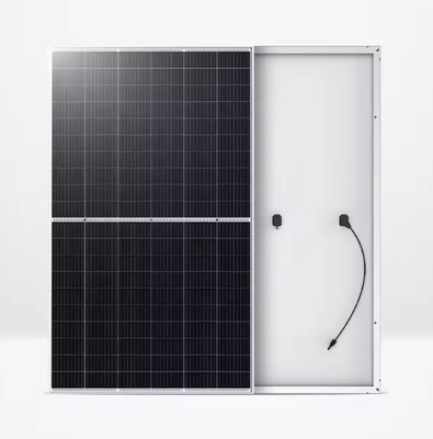 Panneaux solaires à demi-cellule mono