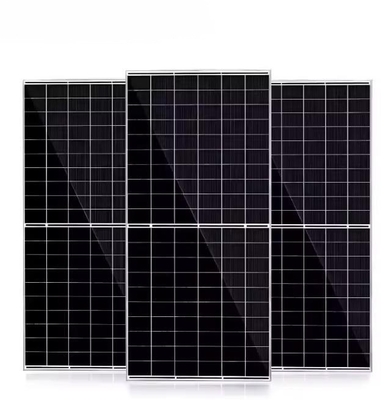 Une demi-cellule 132 Panneaux solaires canadiens 640W 645W 650W 655W 660W 665W 670W Panneau solaire